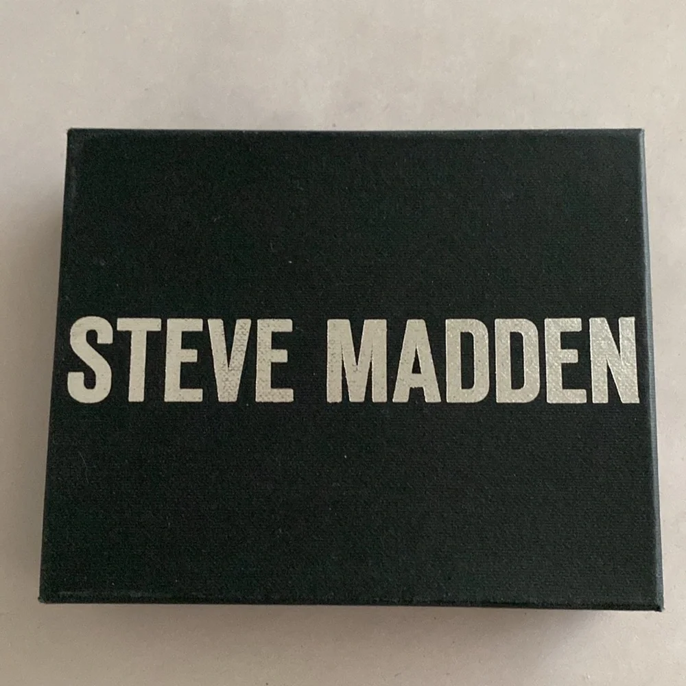 Steve madden men's bifold leather wallet Dark Brown 6 slots Smooth New in Box